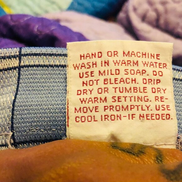 HOT FOR TEACHER TARTAN PENCIL SKIRT. - Picture 7 of 8